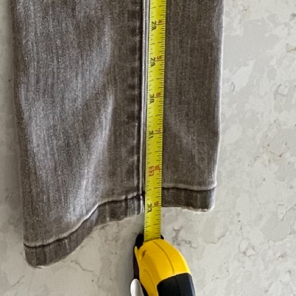 BIRD BY JUICY COUTURE DISTRESSED GRAY JEANS - Picture 9 of 9